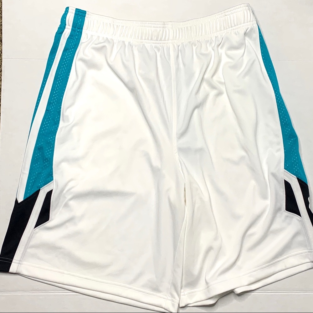 Under Armour Basketball XL Loose